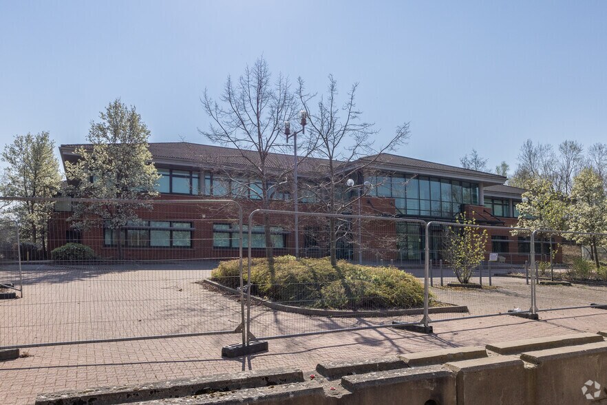 Globe House, Warwick à vendre - Photo du bâtiment - Image 3 de 3