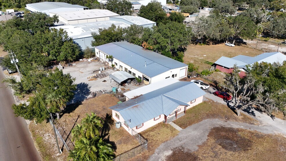 3904 Airport Rd, Plant City, FL à vendre - Photo du bâtiment - Image 2 de 5
