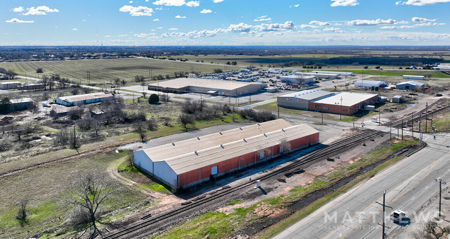 908 N Beverly Dr, Wichita Falls, TX for lease - Building Photo - Image 2 of 3