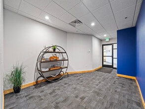 2002 Caribou Dr, Fort Collins, CO for lease Building Photo- Image 2 of 11