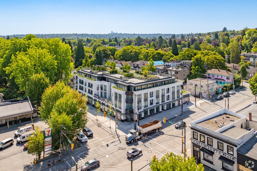 3668 W 10th Ave, Vancouver, BC for sale - Aerial - Image 2 of 3