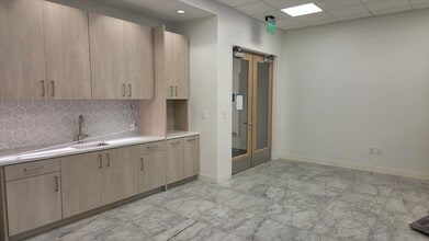 13495 Veterans Way, Orlando, FL à louer Photo intérieure- Image 2 de 7