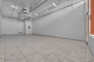 1200-1210 Stewart Ave, Las Vegas, NV for lease Interior Photo- Image 2 of 4