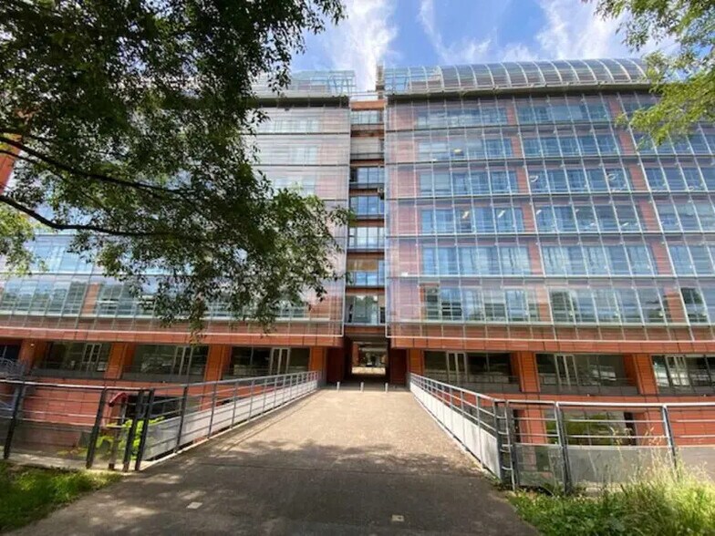 Bureau dans Lyon à vendre - Photo du bâtiment - Image 1 de 33
