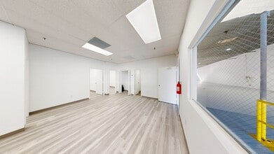 16411 NW 8th Ave, Miami, FL for lease Interior Photo- Image 2 of 11