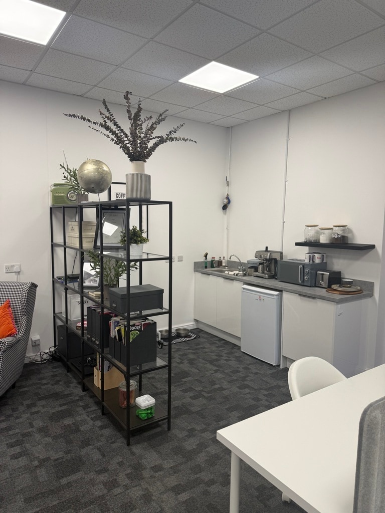 Doncaster Road, Doncaster à louer Photo intérieure- Image 1 de 4