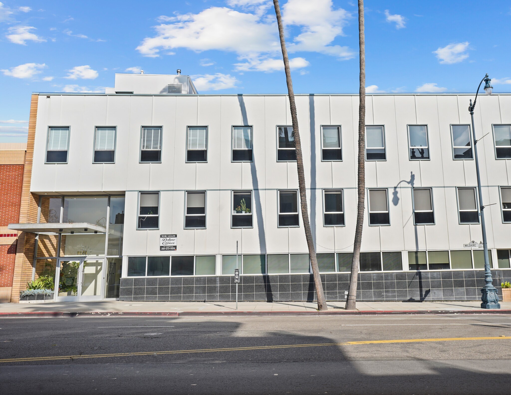 9201 Wilshire Blvd, Beverly Hills, CA à louer Photo principale- Image 1 de 6