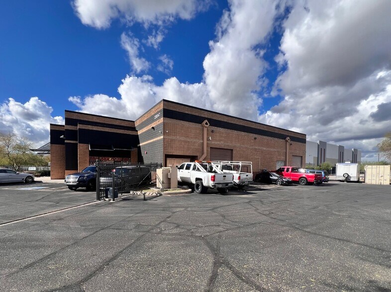 23047 N 15th Ln, Phoenix, AZ à louer - Photo du bâtiment - Image 3 de 10