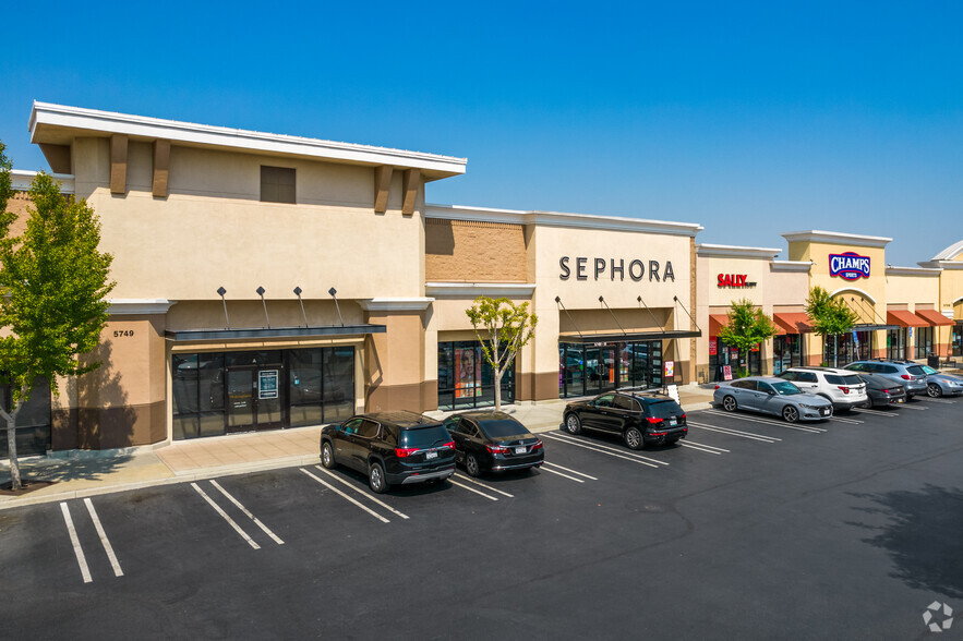 5709-5779 Lone Tree Way, Antioch, CA for lease - Building Photo - Image 2 of 6