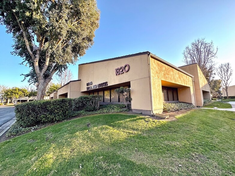 1820 E Deere Ave, Santa Ana, CA for sale - Building Photo - Image 3 of 4