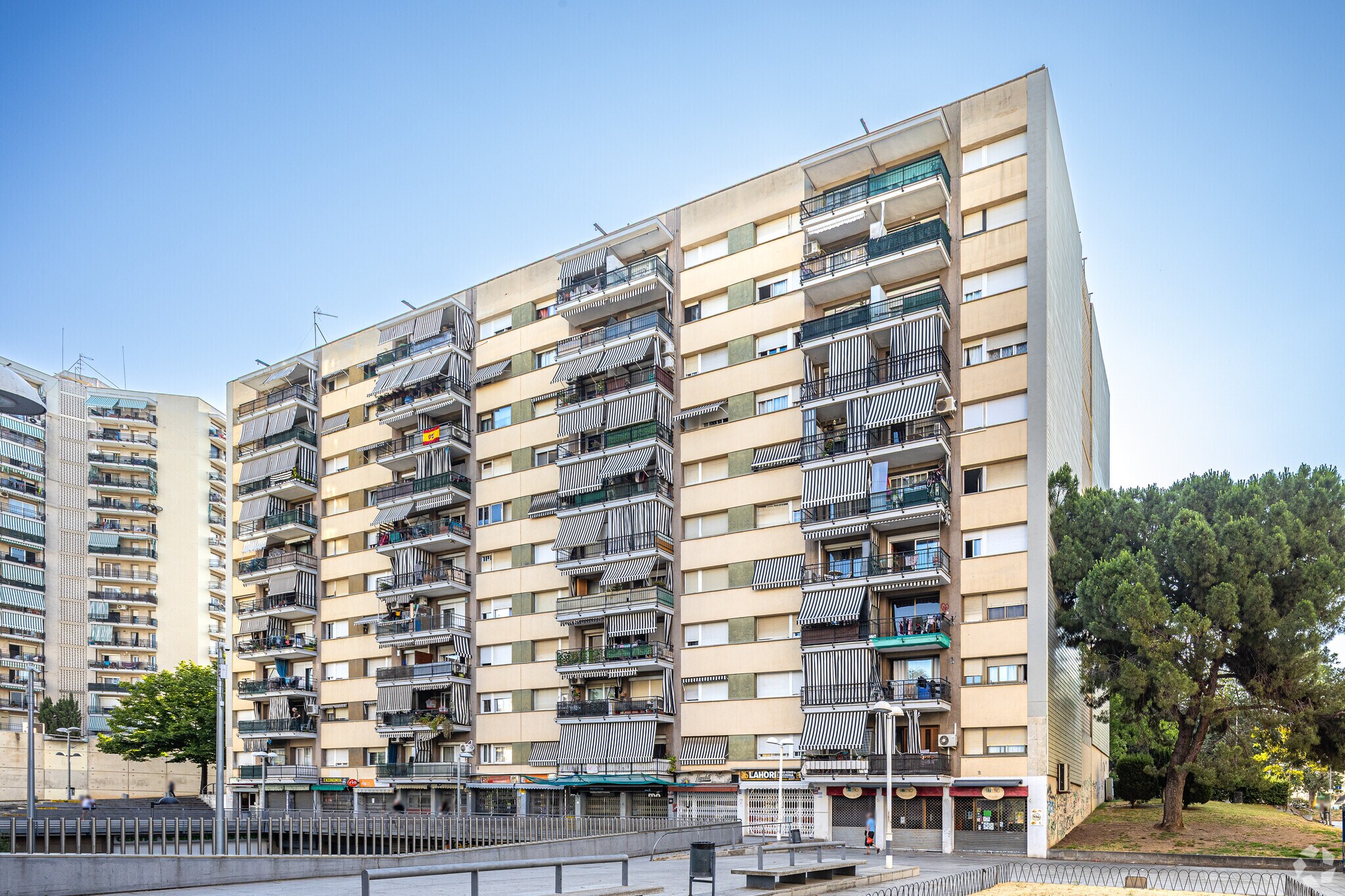 Retail in Rubí, Barcelona for lease Primary Photo- Image 1 of 6