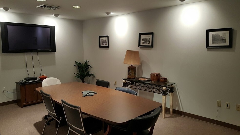 624 Lehigh Dr, Easton, PA à louer - Photo du bâtiment - Image 2 de 4
