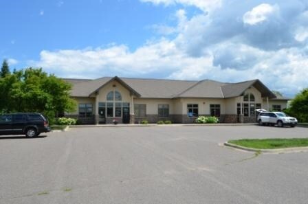 13432 Elmwood Dr, Baxter, MN à louer - Photo du bâtiment - Image 2 de 5