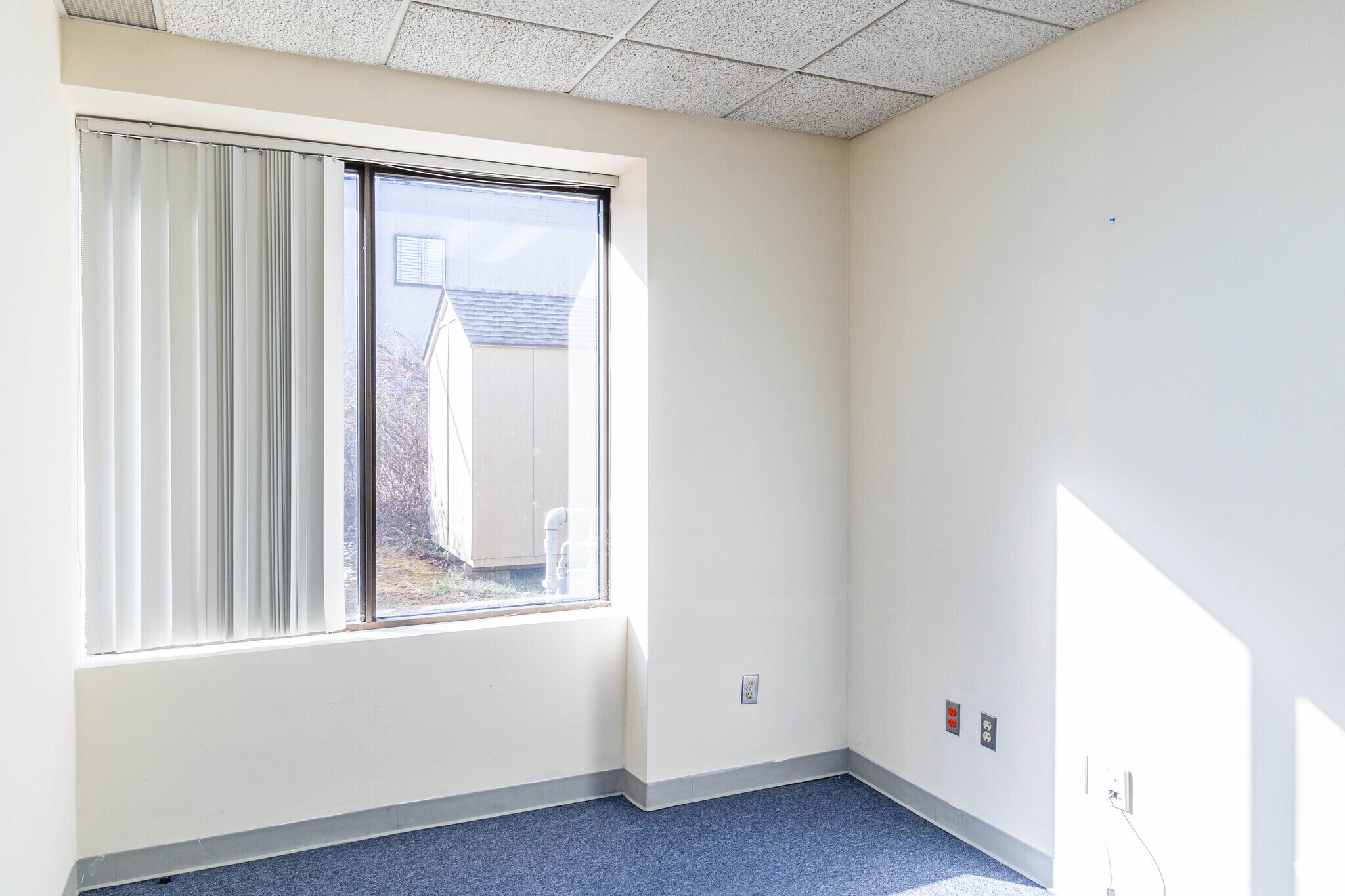 2525 Highway 130, Cranbury, NJ for lease Interior Photo- Image 1 of 13