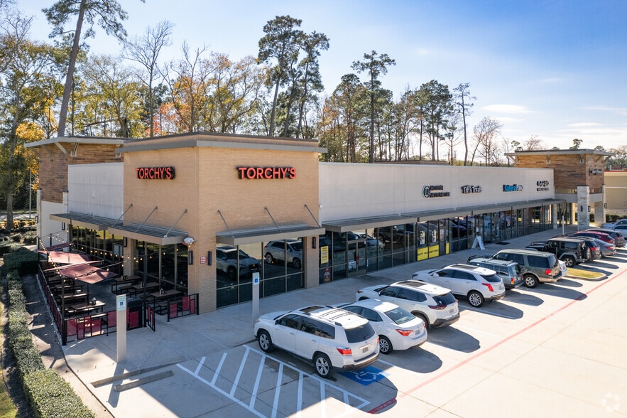 4529 Kingwood Dr, Kingwood, TX for lease - Primary Photo - Image 2 of 5