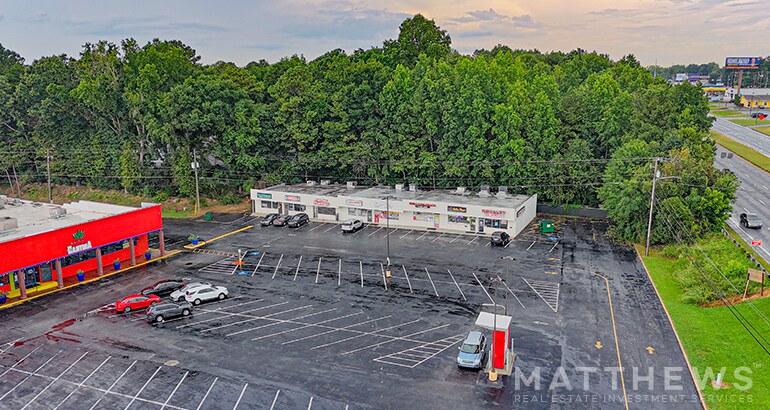 6405-6419 Tara Blvd, Jonesboro, GA à vendre - Photo du bâtiment - Image 2 de 3