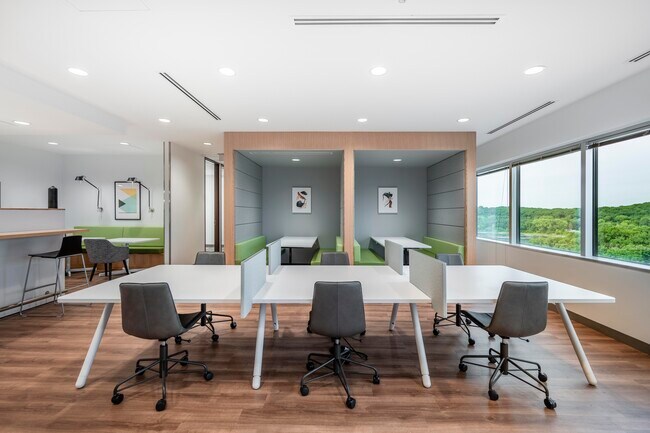 More details for 8400 Normandale Lake Blvd, Bloomington, MN - Coworking for Lease