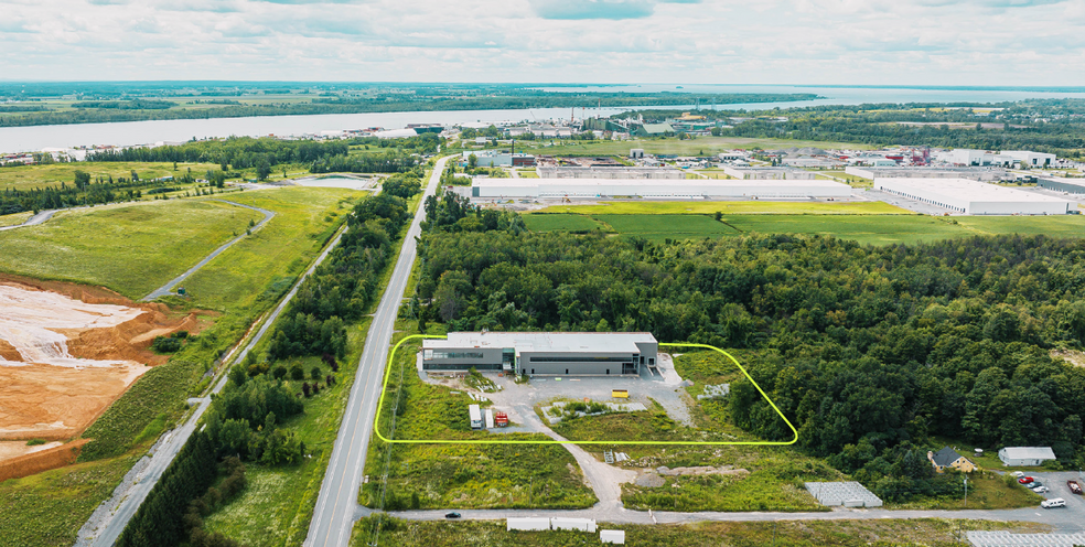 1155 Bd Gérard-Cadieux, Salaberry-de-valleyfield, QC à louer - Photo principale - Image 1 de 3