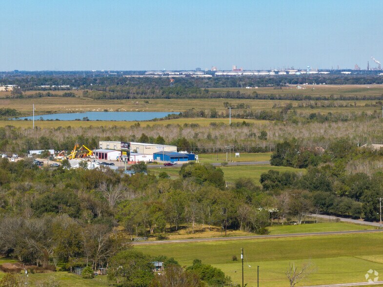 105 W 365 Hwy, Port Arthur, TX à louer - Aérien - Image 3 de 19