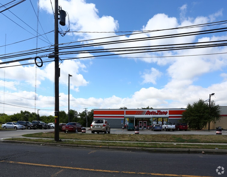 2643 Mt Ephraim Ave, Camden, NJ for sale - Building Photo - Image 3 of 3