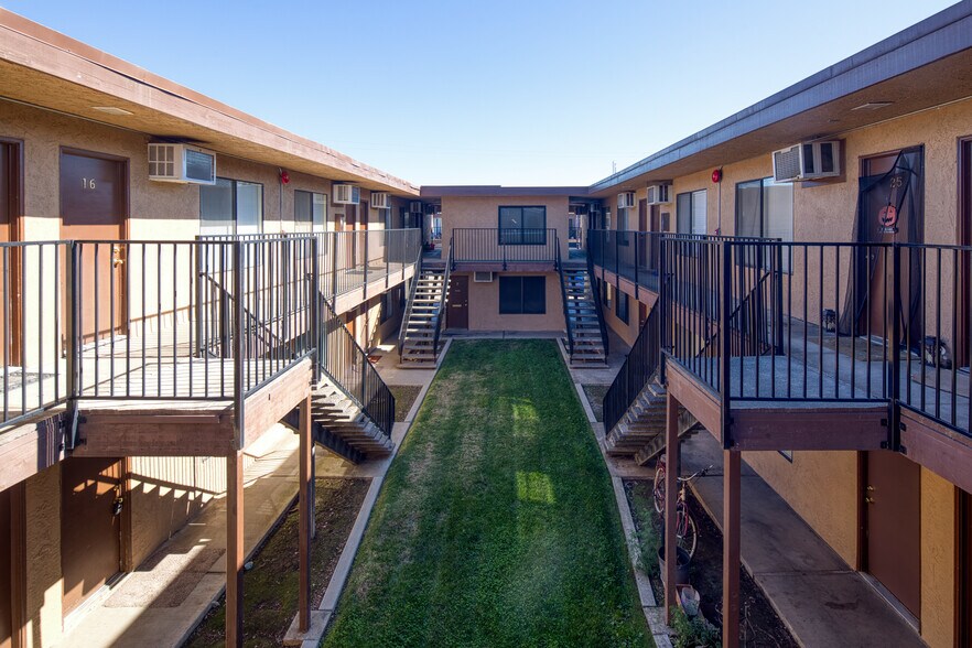 1405 Yuba St, Marysville, CA à vendre - Photo du bâtiment - Image 2 de 5