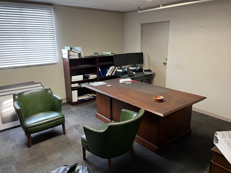 20 26th St, Huntington, WV for lease - Interior Photo - Image 3 of 5