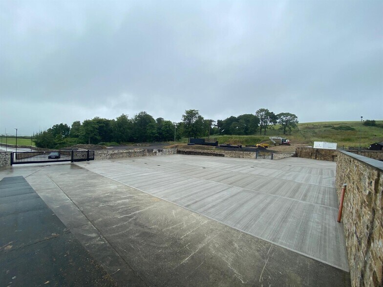 Whalley Rd, Wilpshire à louer - Photo du bâtiment - Image 3 de 6