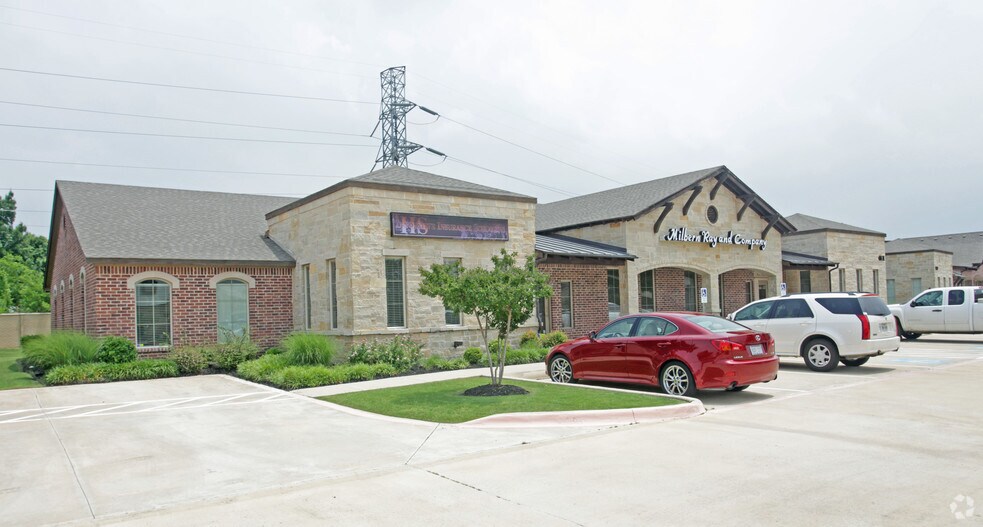 4831 Merlot Ave, Grapevine, TX for sale - Primary Photo - Image 1 of 4