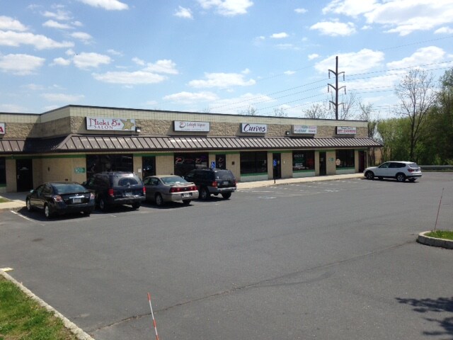 822 Nazareth Pike, Nazareth, PA for lease - Primary Photo - Image 2 of 6