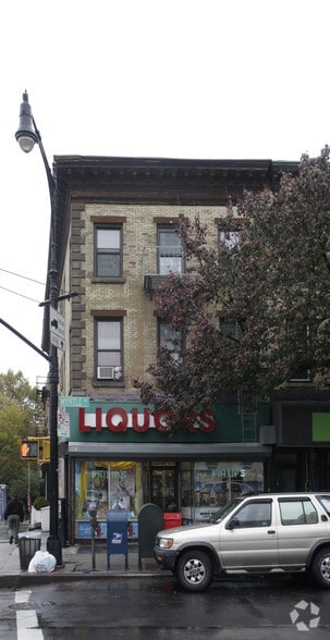 403 Myrtle Ave, Brooklyn, NY for lease - Building Photo - Image 2 of 3