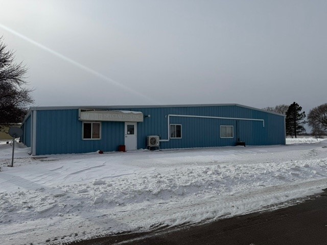 217 Meridian Rd, Mapleton, ND for lease - Building Photo - Image 1 of 10