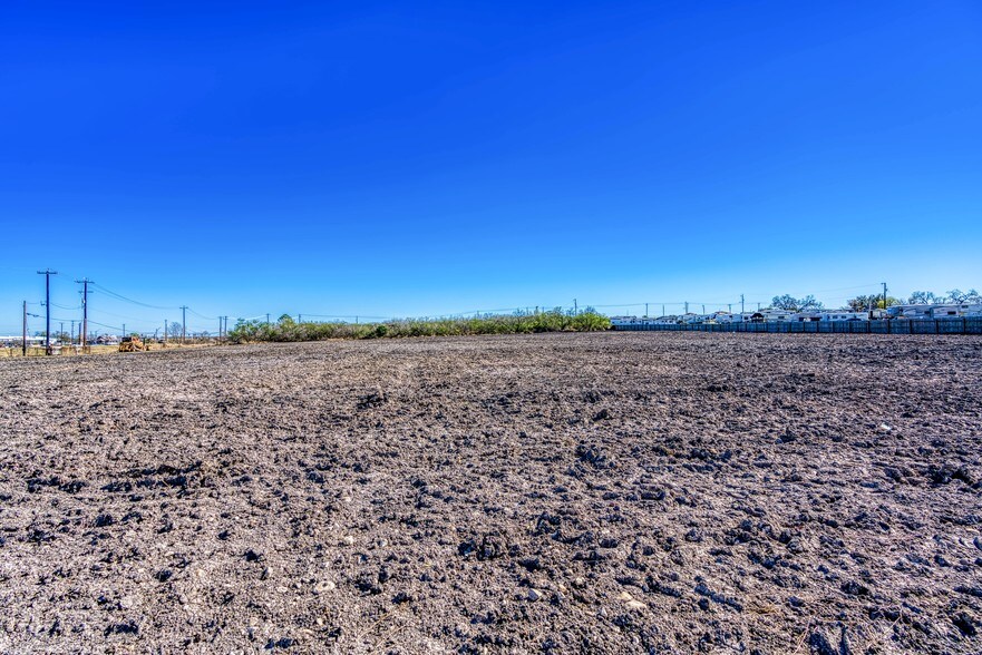 12156 US Highway 87 S, Adkins, TX à vendre - Autre - Image 3 de 11