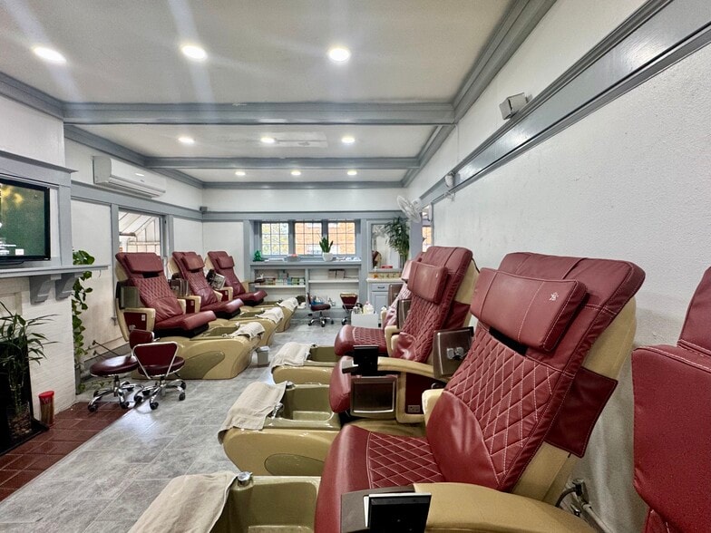 1405 NE Broadway St, Portland, OR for lease - Interior Photo - Image 3 of 10