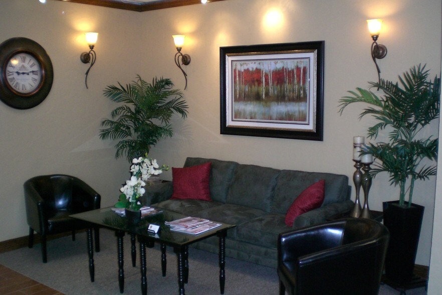 2947 E Broadway St, Pearland, TX à louer - Hall d’entrée - Image 3 de 4