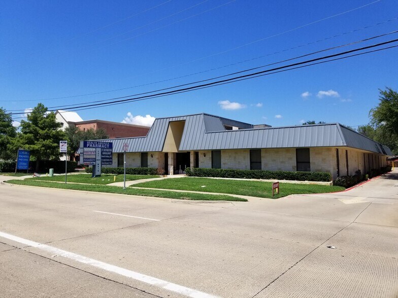 541 W Main St, Lewisville, TX à vendre - Photo du bâtiment - Image 3 de 9