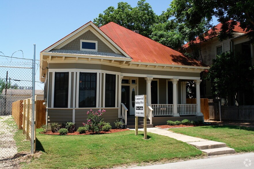 2019 N Alamo St, San Antonio, TX à louer - Photo principale - Image 1 de 5