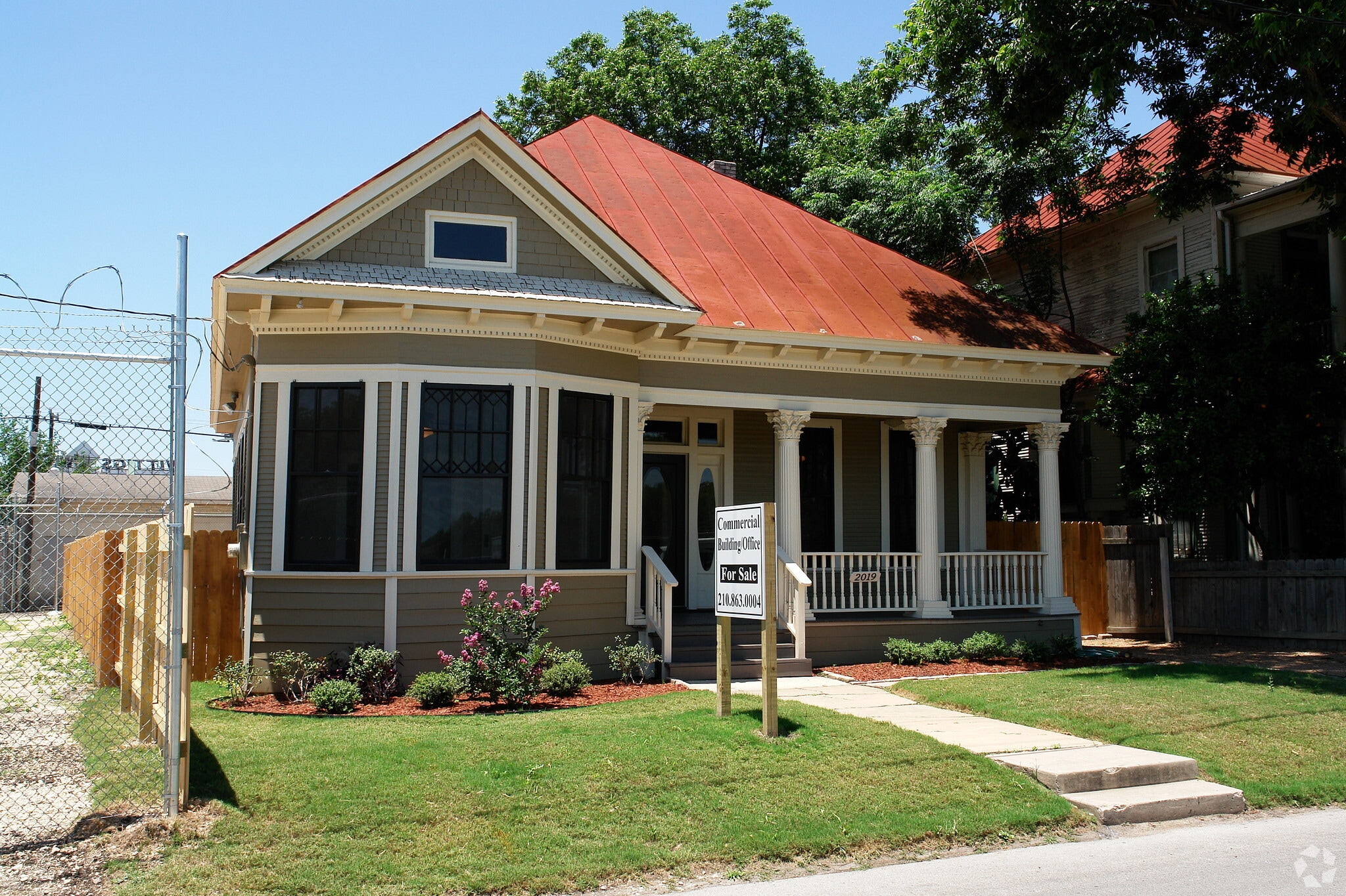 2019 N Alamo St, San Antonio, TX for lease Primary Photo- Image 1 of 6