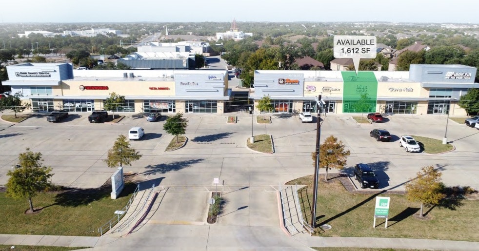 111 N Vista Ridge, Cedar Park, TX for lease Building Photo- Image 1 of 6