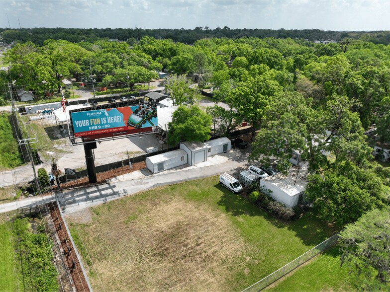 5305 Garden Ln, Tampa, FL à vendre - Photo du bâtiment - Image 3 de 21