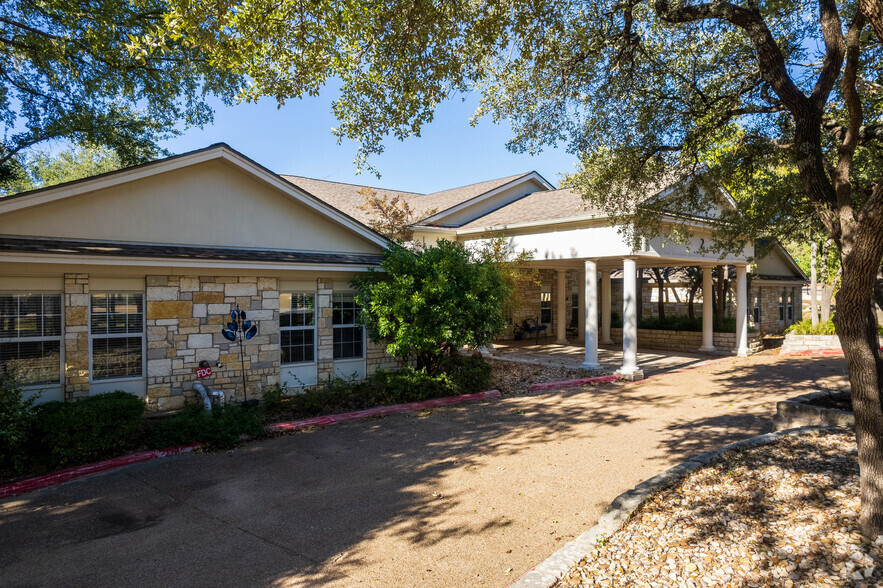 11825 Bee Caves Rd, Bee Cave, TX à vendre - Photo du bâtiment - Image 1 de 1