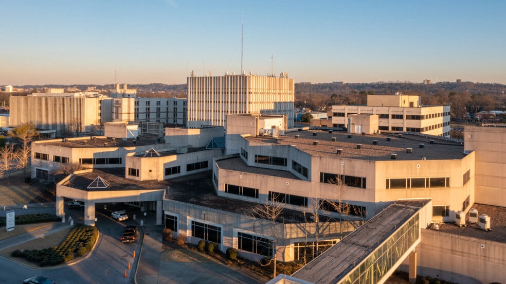 801 Princeton Ave SW, Birmingham, AL à louer - Photo du bâtiment - Image 2 de 23