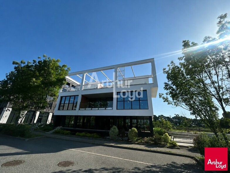 Office in Cesson-Sévigné for lease - Building Photo - Image 2 of 9