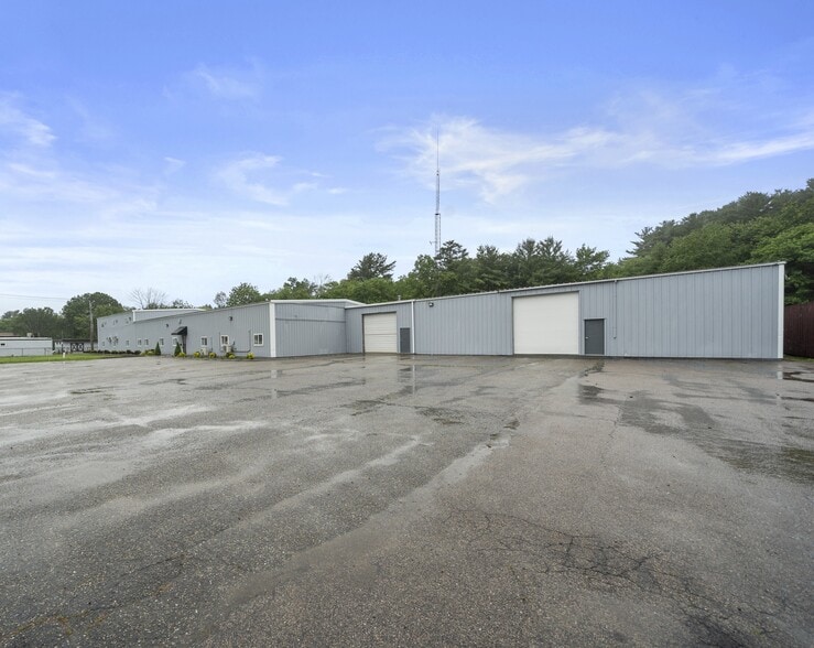 597 Winthrop St, Taunton, MA for lease - Building Photo - Image 2 of 42