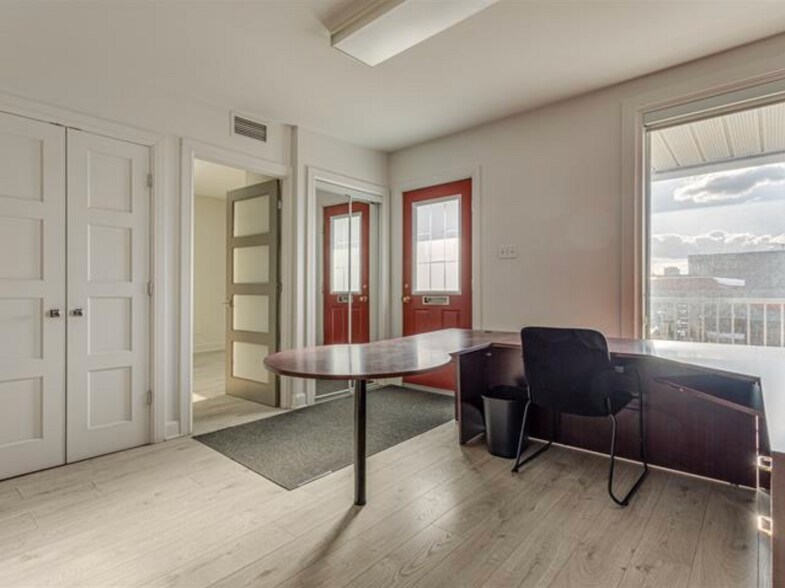 95-97 Saint-Sylvestre Rue, Longueuil, QC à vendre - Photo du bâtiment - Image 3 de 22