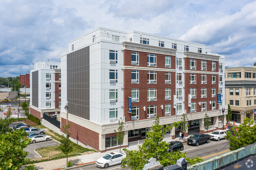 1545 Hancock St, Quincy, MA à louer - Photo du bâtiment - Image 1 de 6