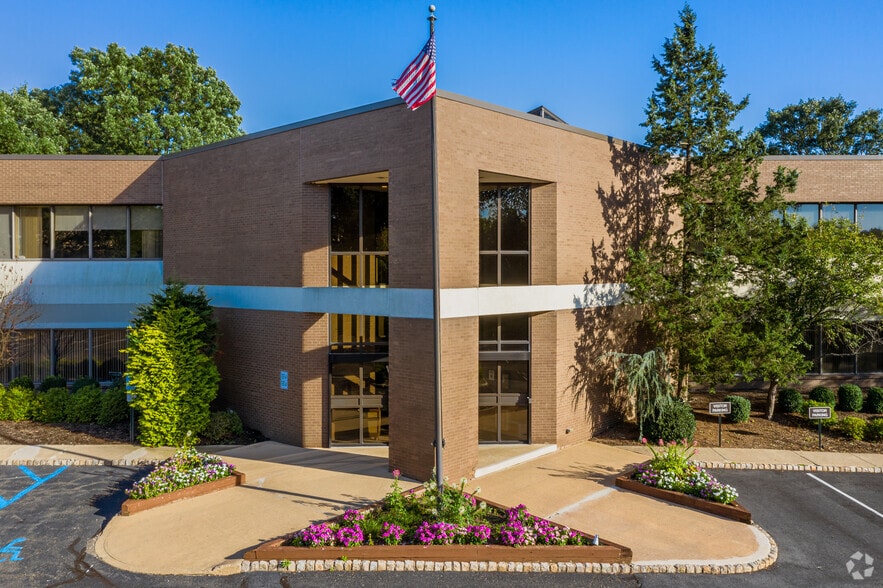 6 Arrow Rd, Ramsey, NJ for sale - Building Photo - Image 3 of 10