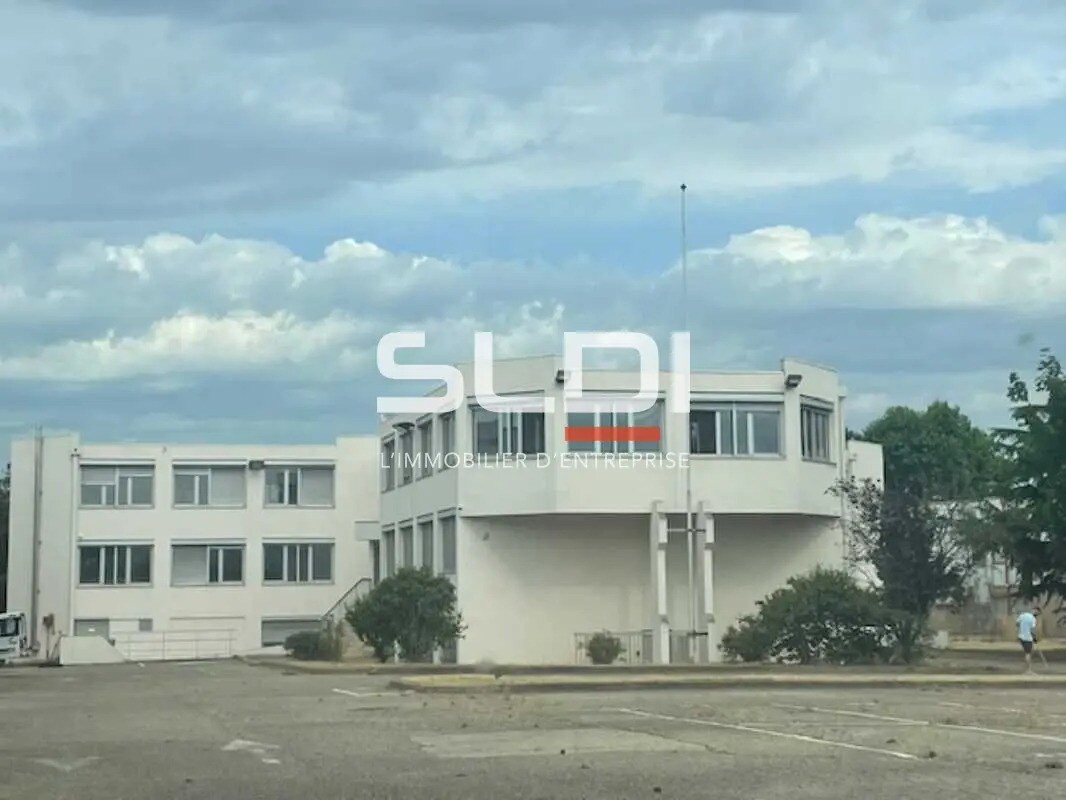 Bureau dans Chassieu à louer Photo du bâtiment- Image 1 de 7