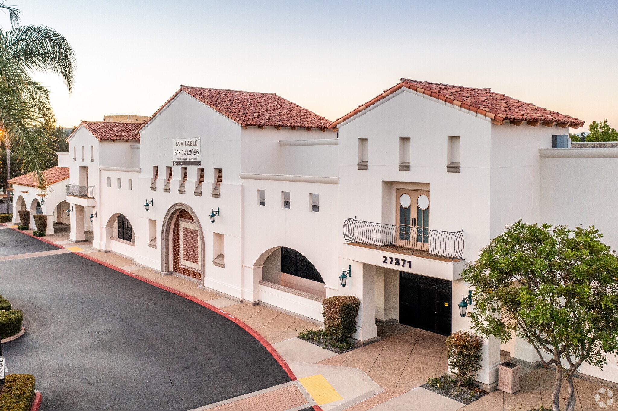 27871-27941 La Paz, Laguna Niguel, CA à louer Photo du bâtiment- Image 1 de 13
