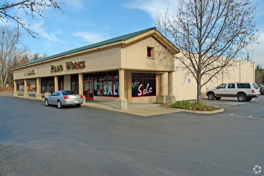 2325-2335 Athens Ave, Redding, CA for sale - Primary Photo - Image 1 of 10