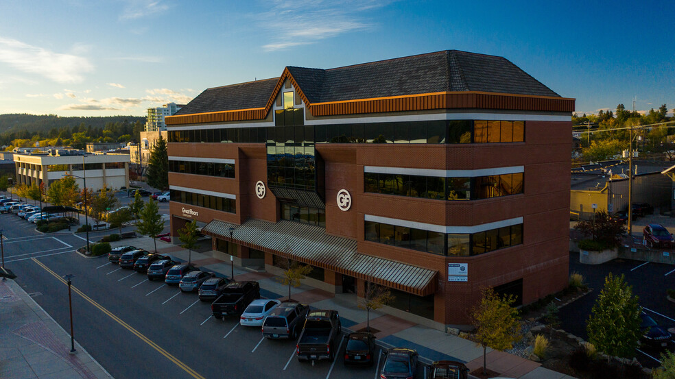 505 E Front Ave, Coeur d'Alene, ID à louer - Photo du bâtiment - Image 1 de 33